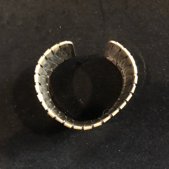 Bronze look fashion bracelet - Picture 3 of 4